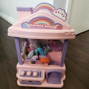 Rainbow House Fun Doll Claw Machine